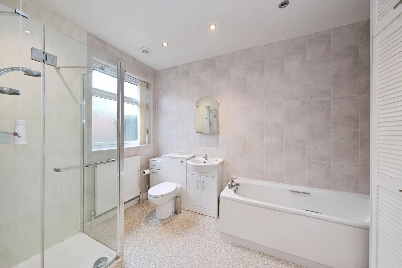 Woodland Road, Forest Town, Mansfield, Nottinghamshire, NG19, photo 10