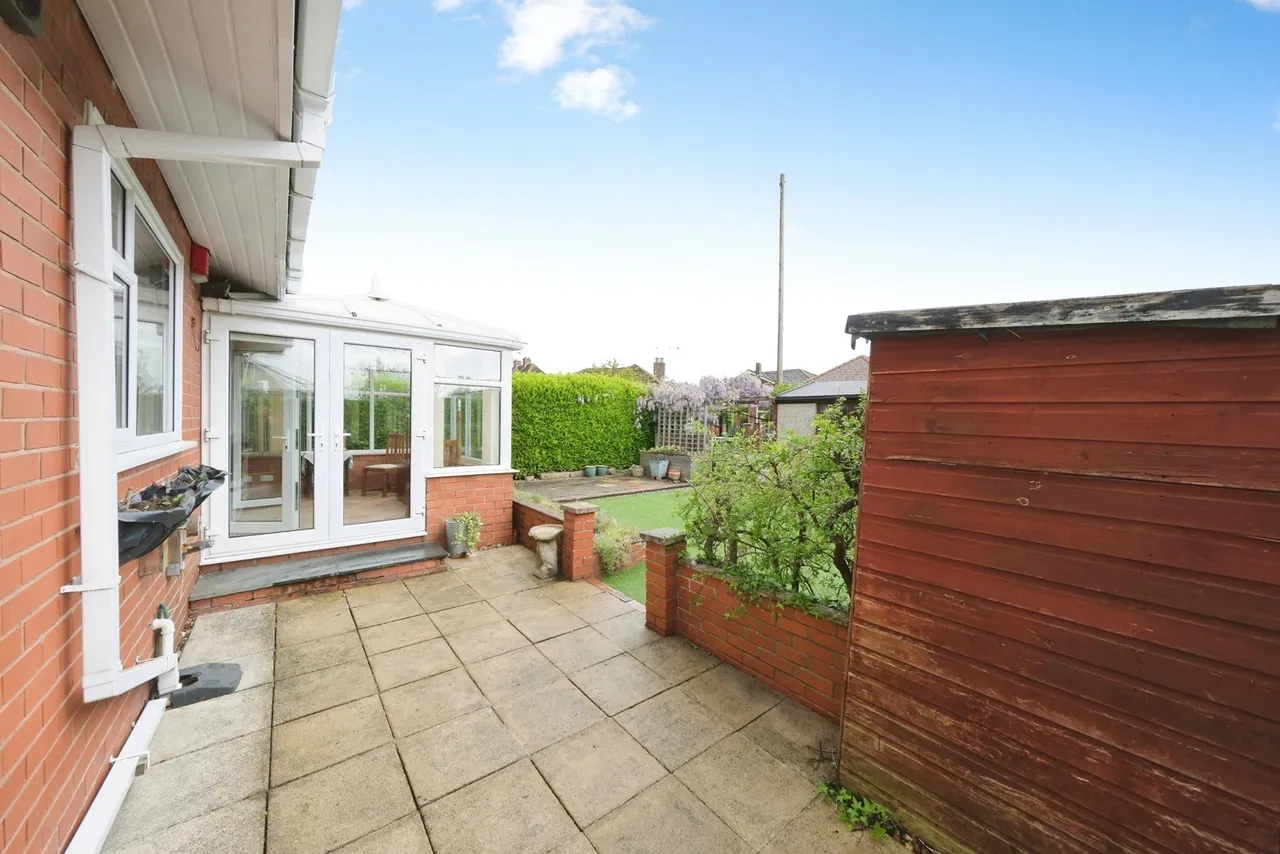 Woodland Road, Forest Town, Mansfield, Nottinghamshire, NG19, photo 13