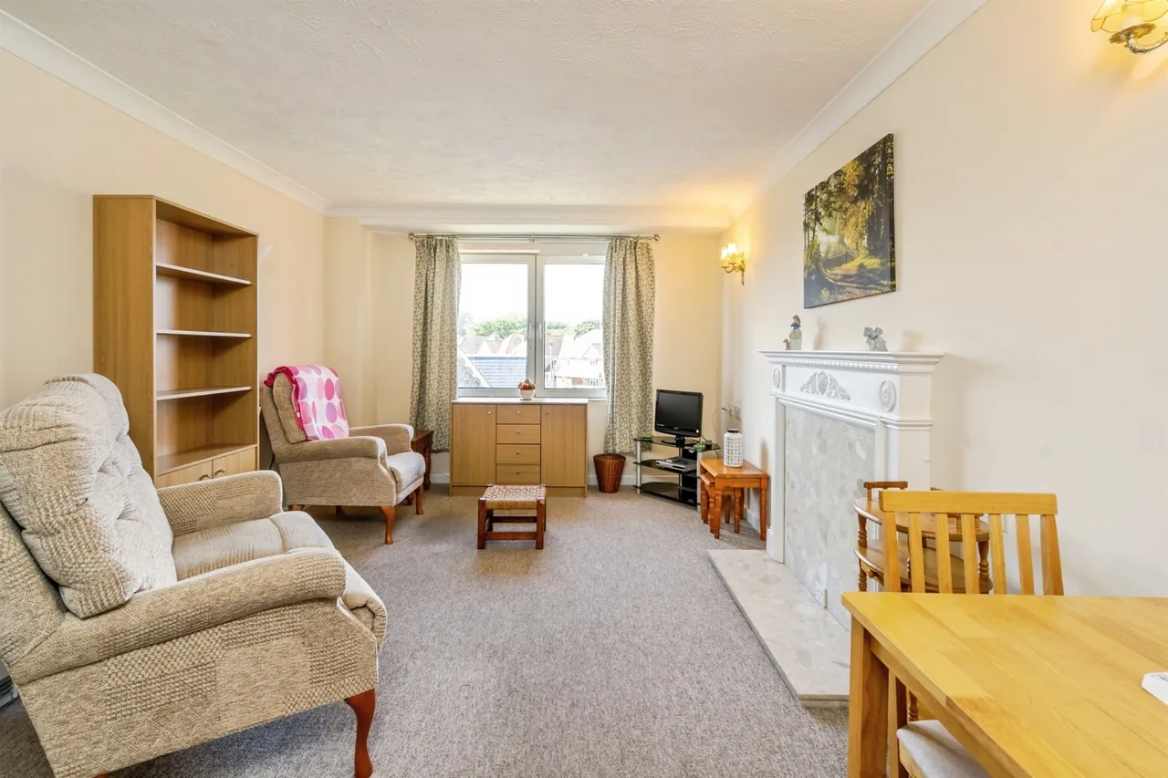 Campbell Road, Bognor Regis, photo 3
