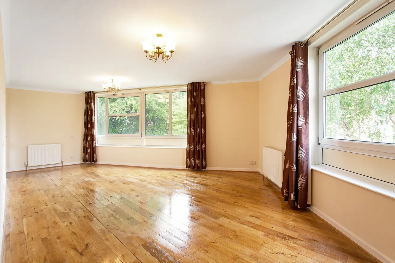 Heathside, WEYBRIDGE, KT13, photo 2