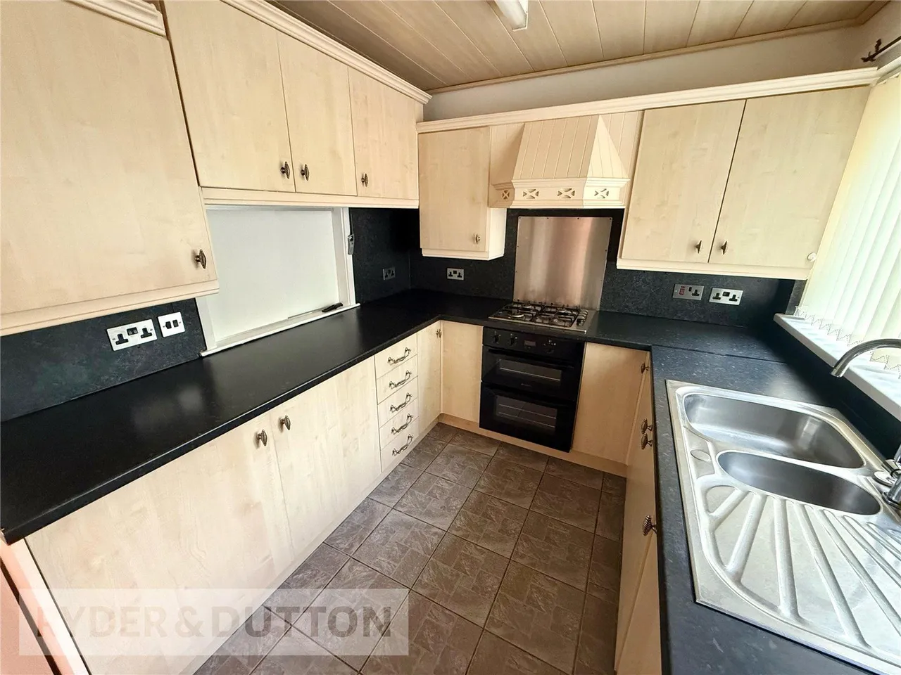 Chew Vale, Greenfield, OL3, photo 6