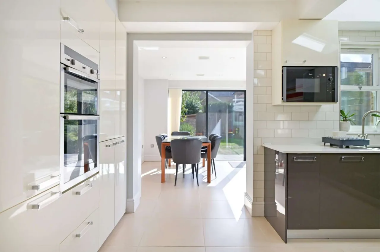 Bolton Road, Windsor, SL4, photo 10