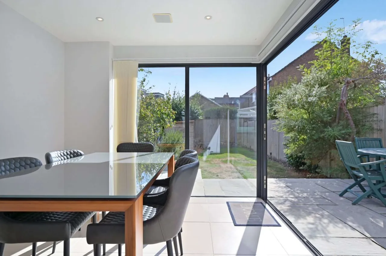 Bolton Road, Windsor, SL4, photo 6