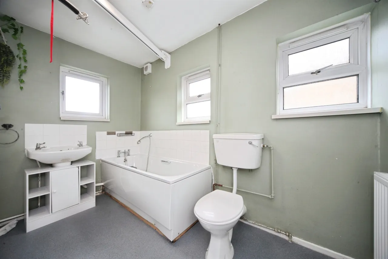 Eaton Valley Road, Luton, photo 11
