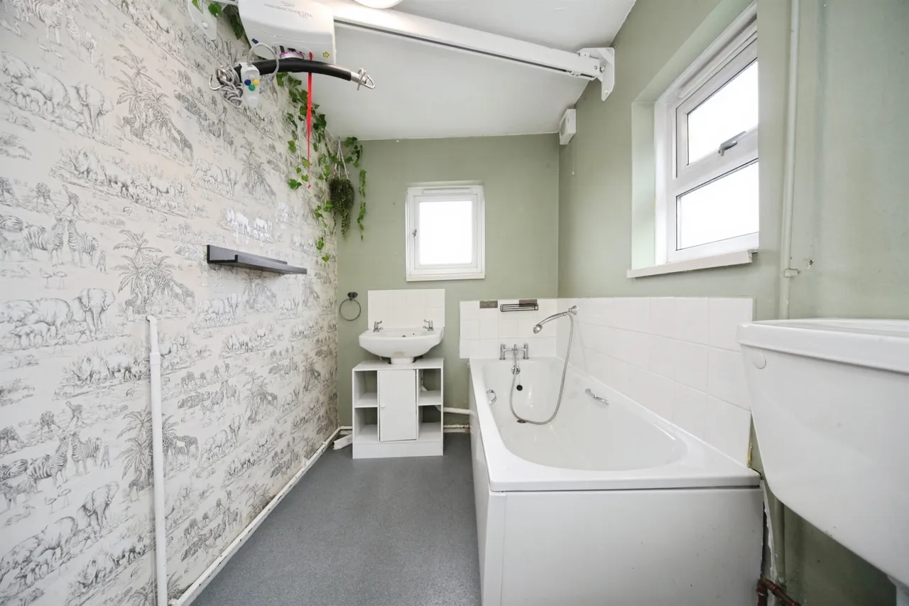 Eaton Valley Road, Luton, photo 9
