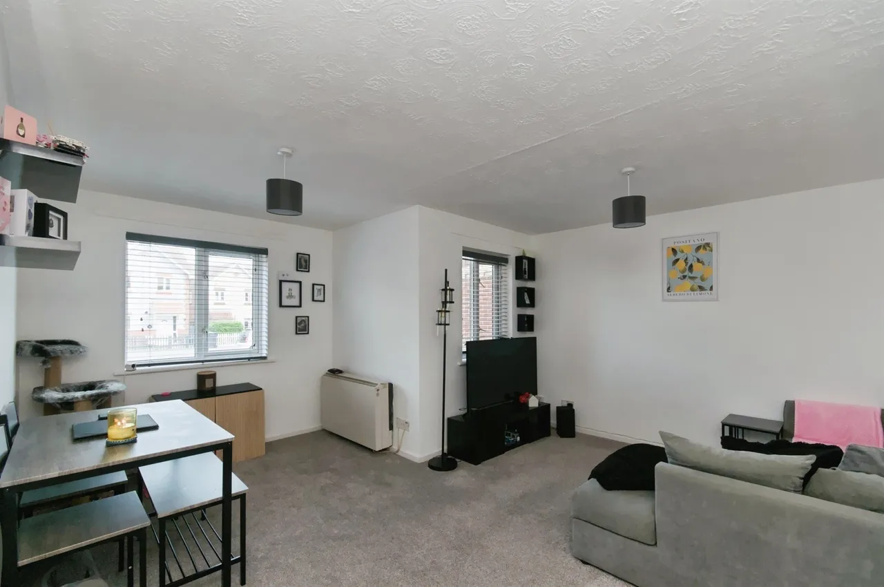 Broad Oak Close, Eastbourne, BN23, photo 2