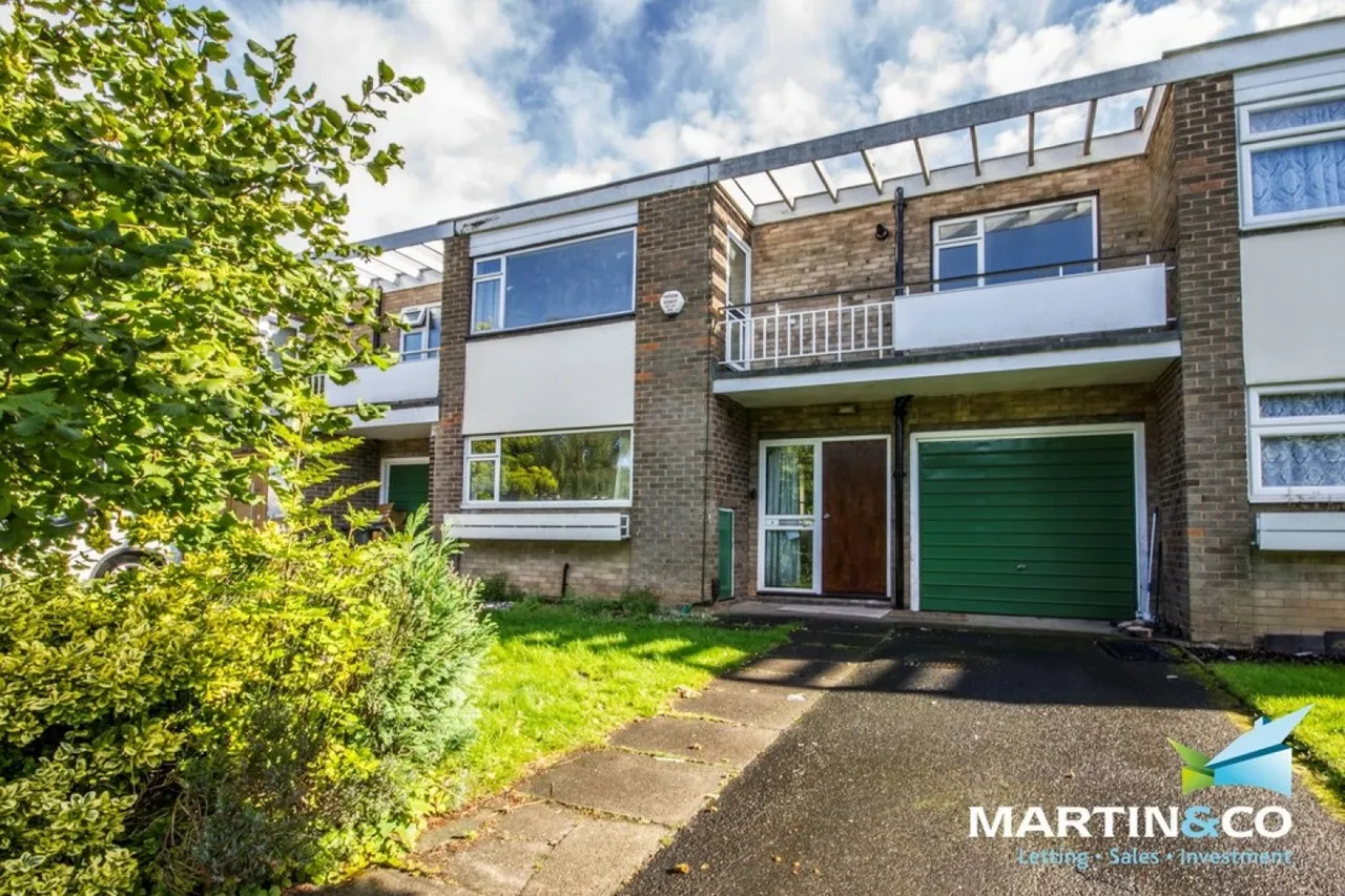 3 bed house to rent, Hazeley Close, Harborne, B17