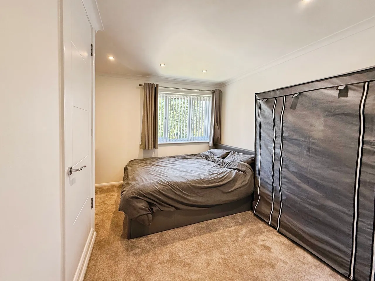 Lapin Lane, Basingstoke, Hampshire, RG22 4XH, photo 15