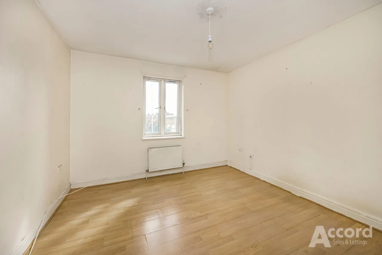 London Road, Romford, RM7, photo 8