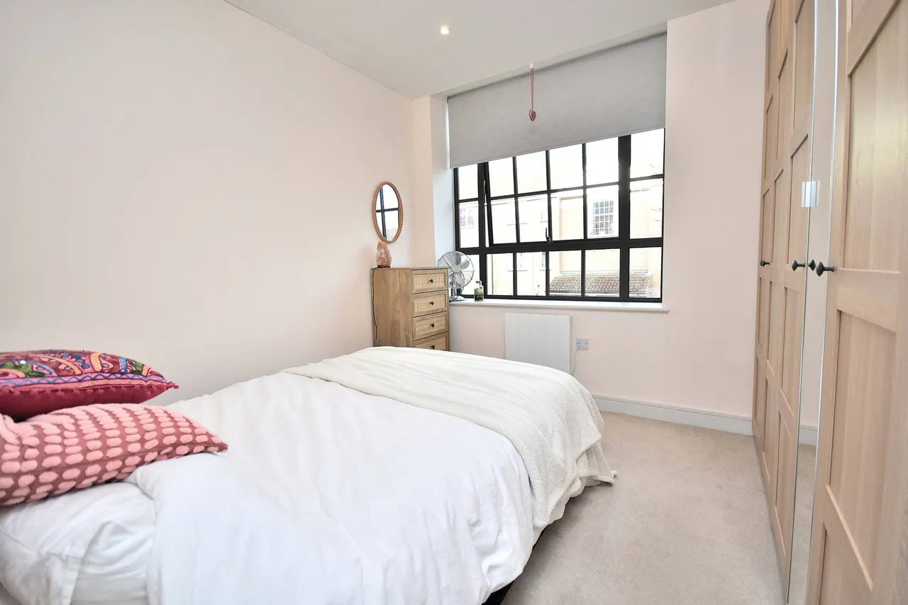 Countess Road, Northampton, NN5 7FA, photo 8