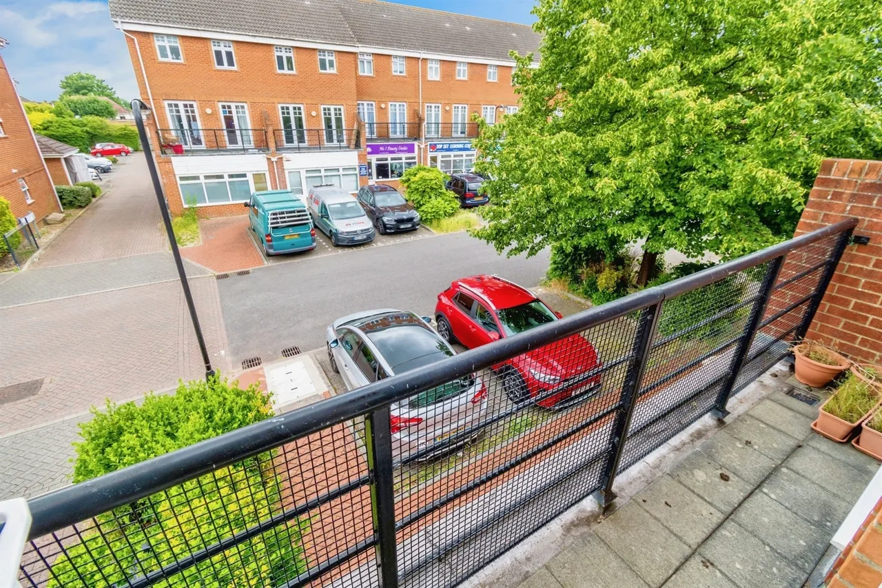 Pirelli Way, Eastleigh, SO50, photo 9