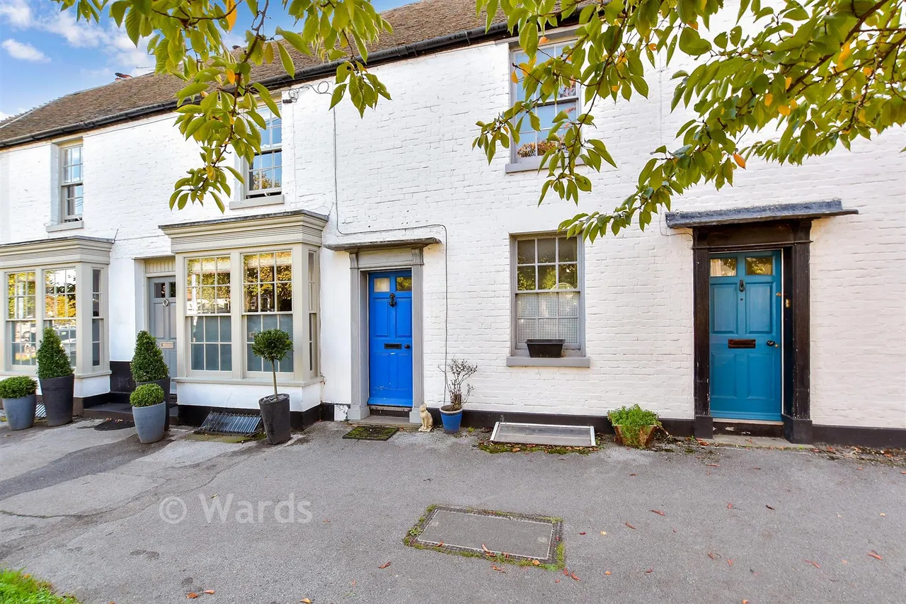 2 bed house for sale, High Street, Wingham, CT3