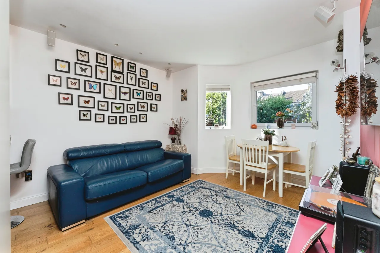 Newham Way, London, photo 8