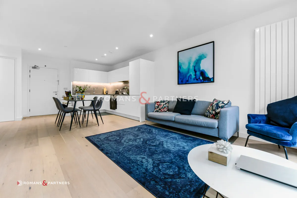 2 bed flat to rent, Marco Polo Building, Royal Wharf, E16