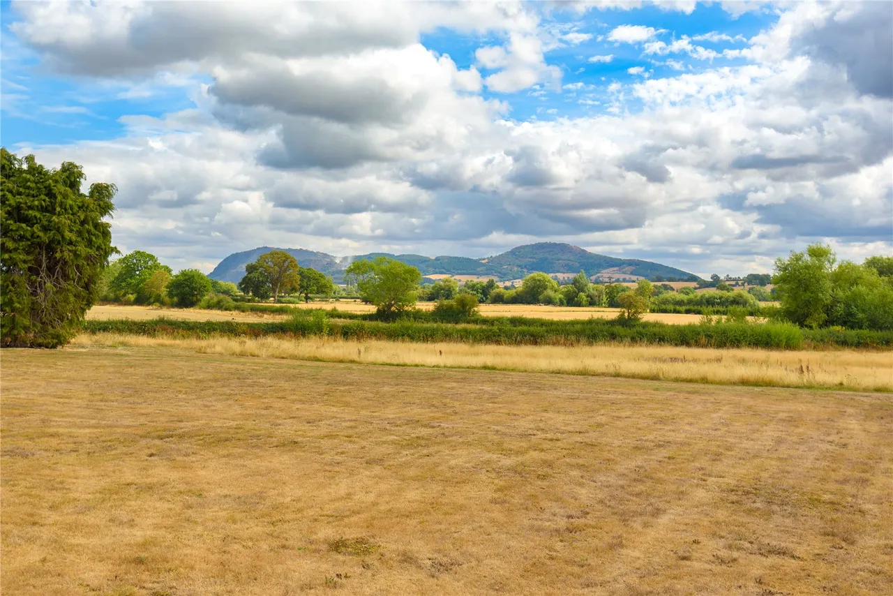 Guilsfield, Welshpool, Powys, SY21 9PS, photo 29