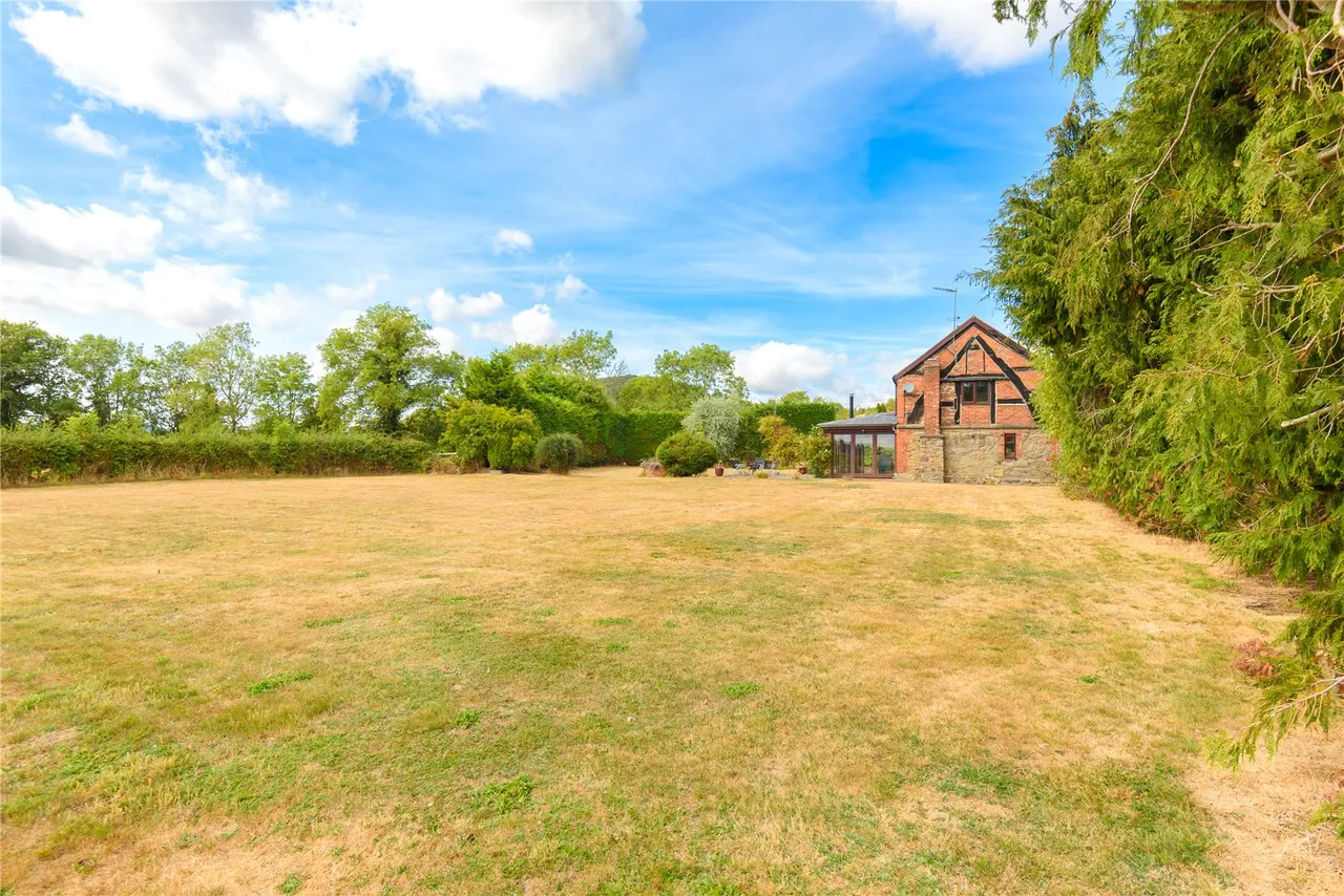 Guilsfield, Welshpool, Powys, SY21 9PS, photo 26