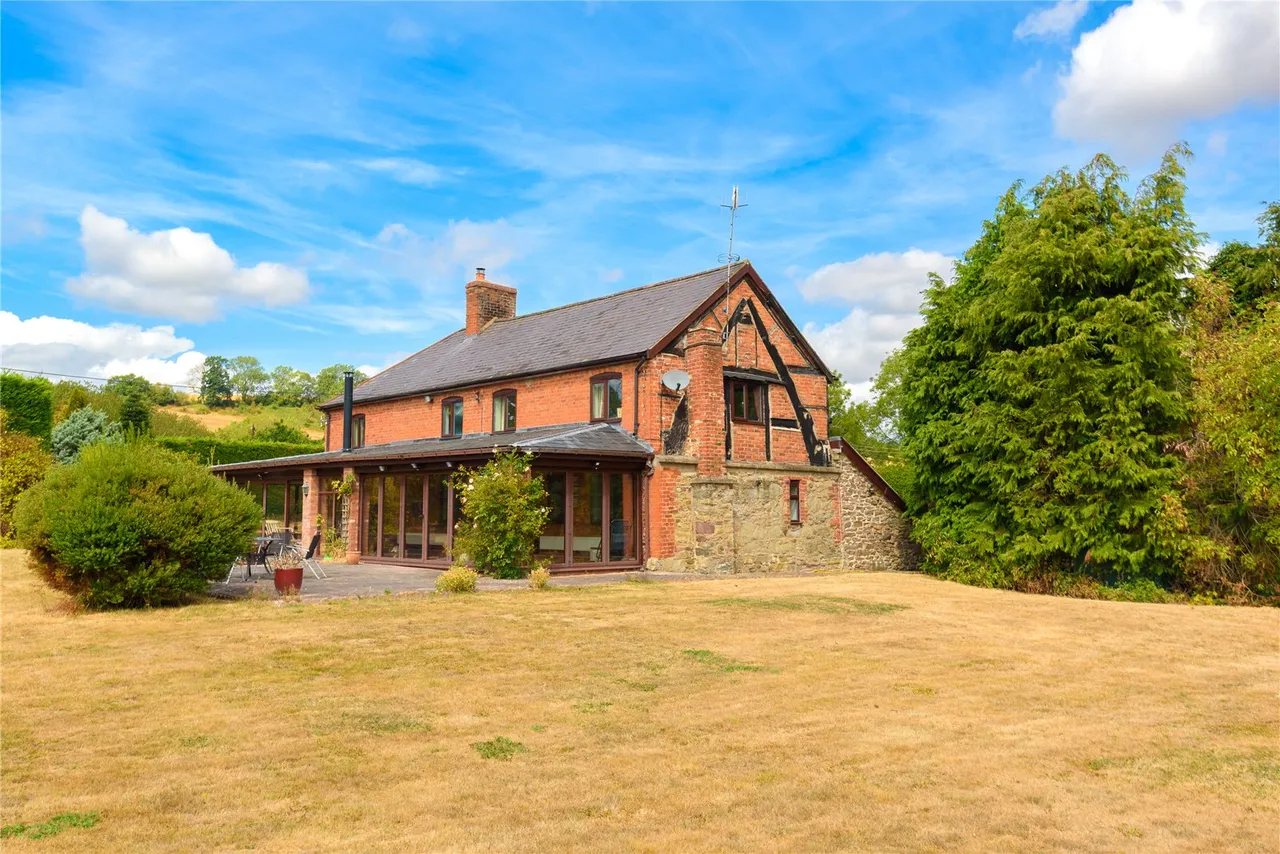 Guilsfield, Welshpool, Powys, SY21 9PS, photo 33
