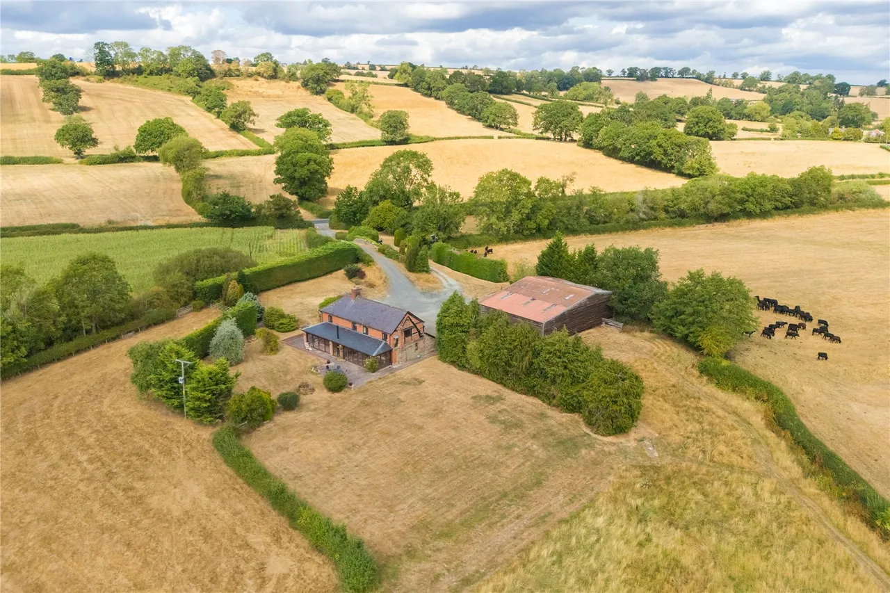 Guilsfield, Welshpool, Powys, SY21 9PS, photo 34