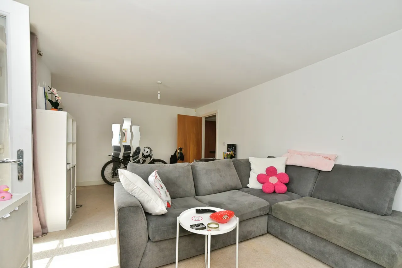 Strouds Close, Old Town, SN3, photo 9