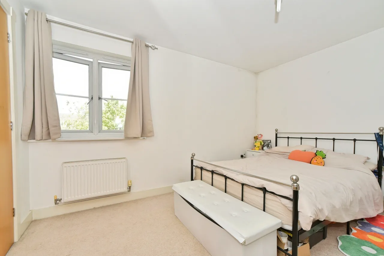 Strouds Close, Old Town, SN3, photo 11