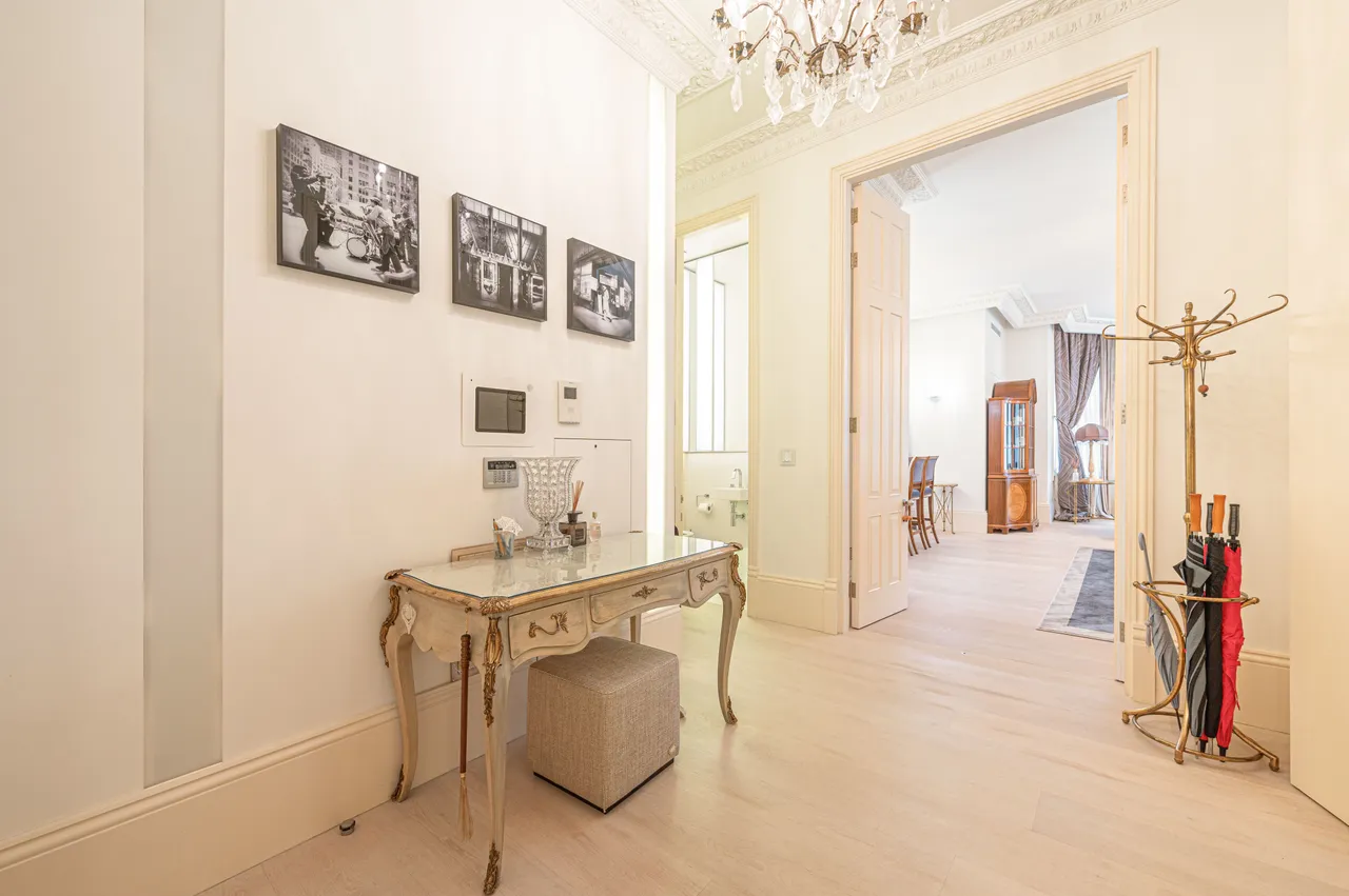 London, NW3, photo 4