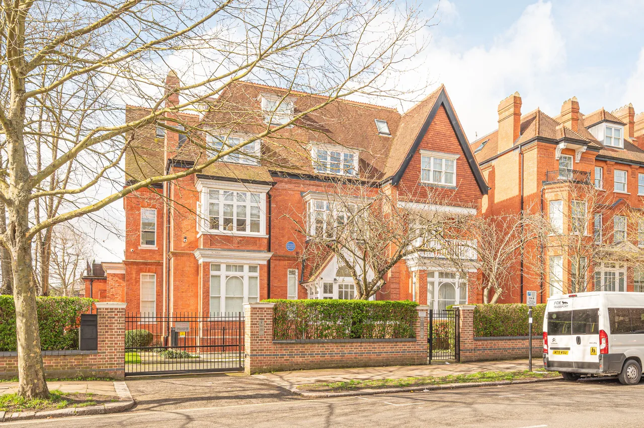 London, NW3, photo 5