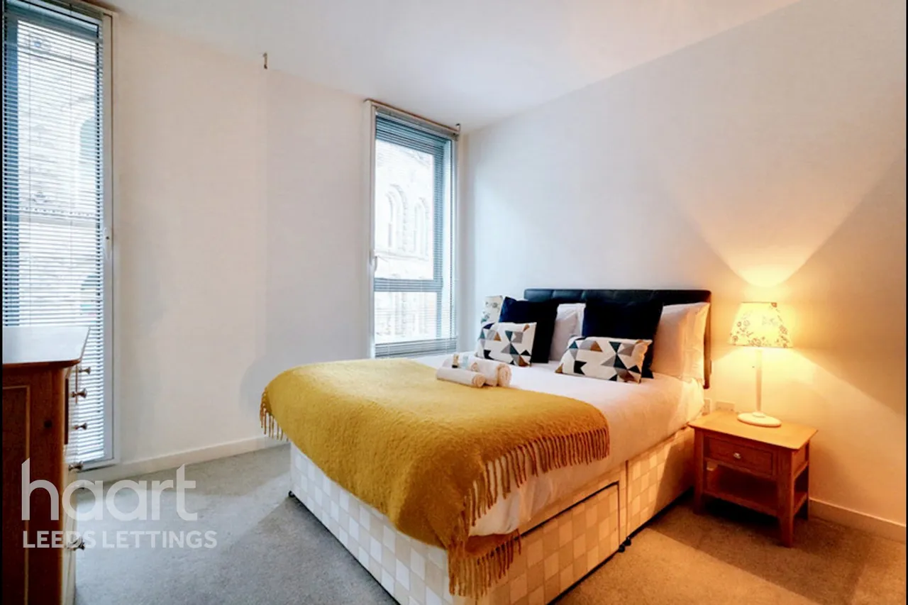 Crown Street, LS2, photo 7