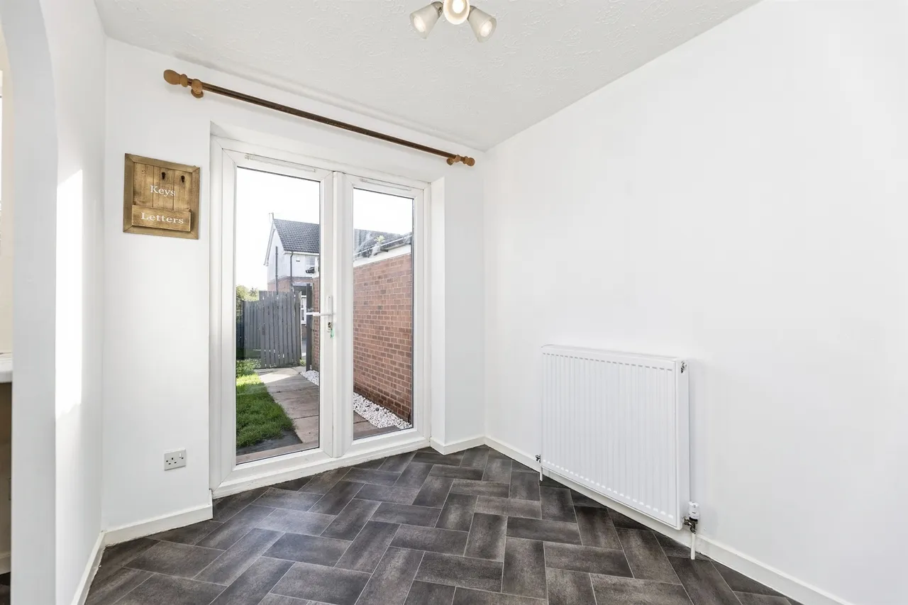 Ascot Gardens, Leeds, LS10, photo 8