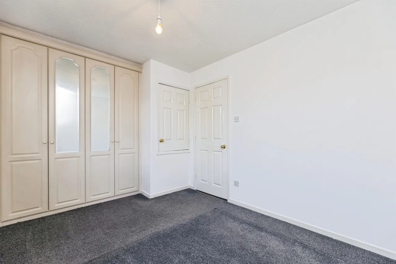 Ascot Gardens, Leeds, LS10, photo 11