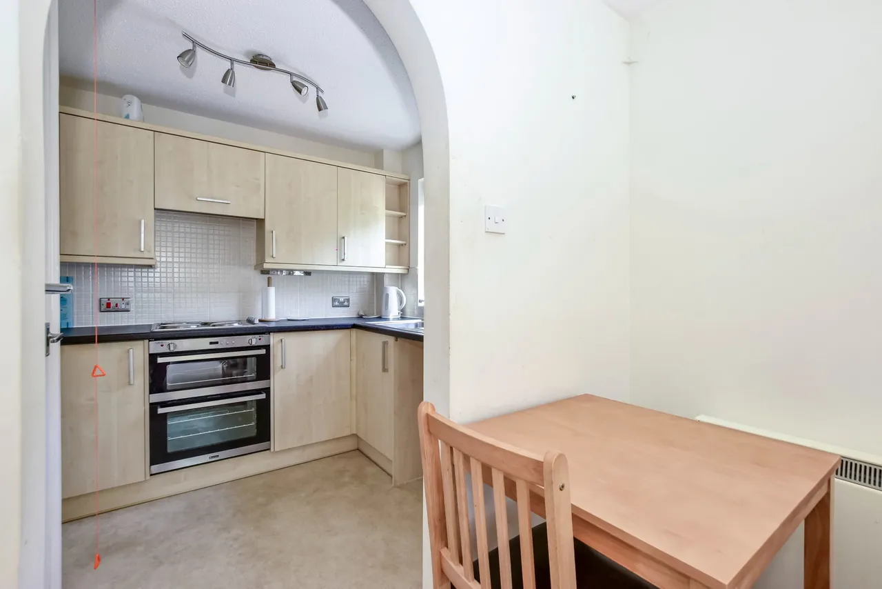 High Street, Abbots Langley, WD5 0EL, photo 5