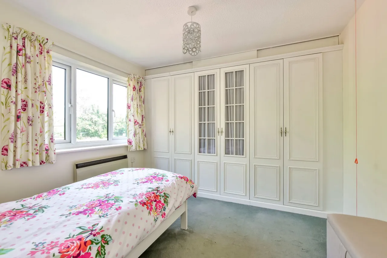High Street, Abbots Langley, WD5 0EL, photo 9