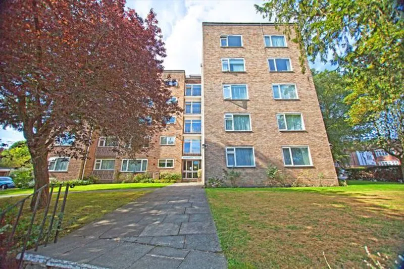flat for sale — Tenterden Grove, London NW4 1TL