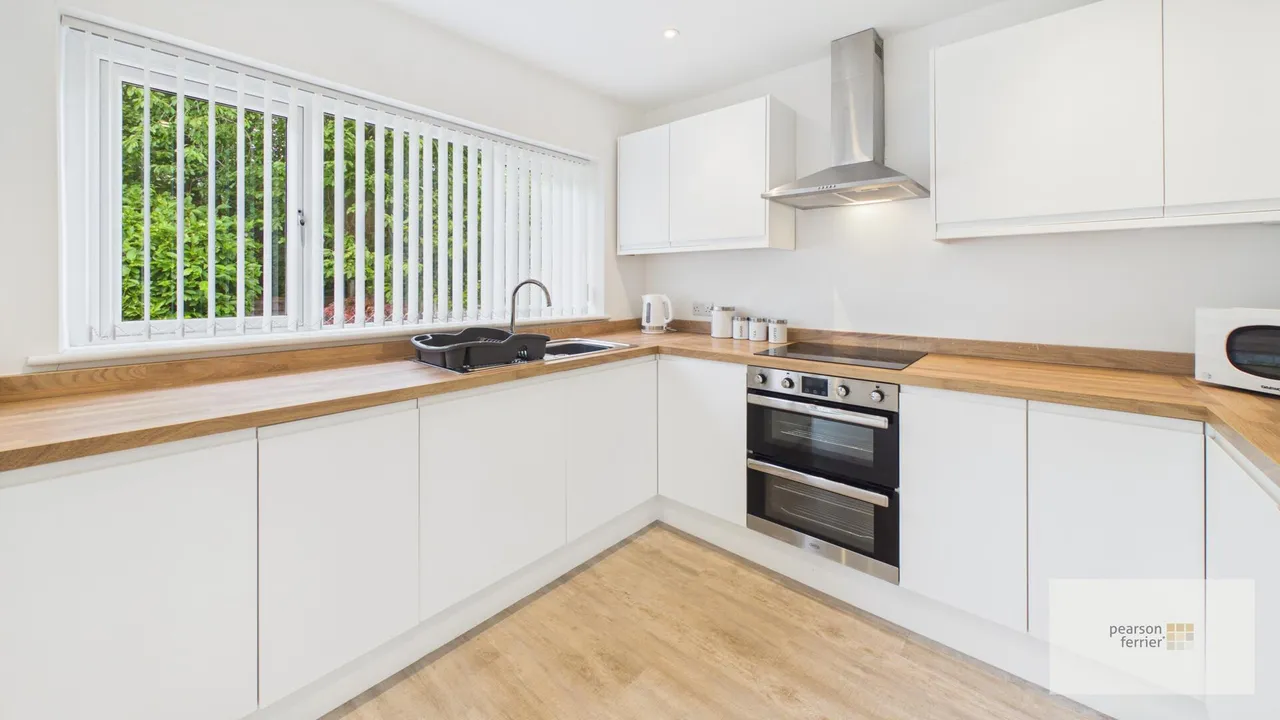 Sunnywood Drive, Tottington, Bury, BL8 3EN, photo 9