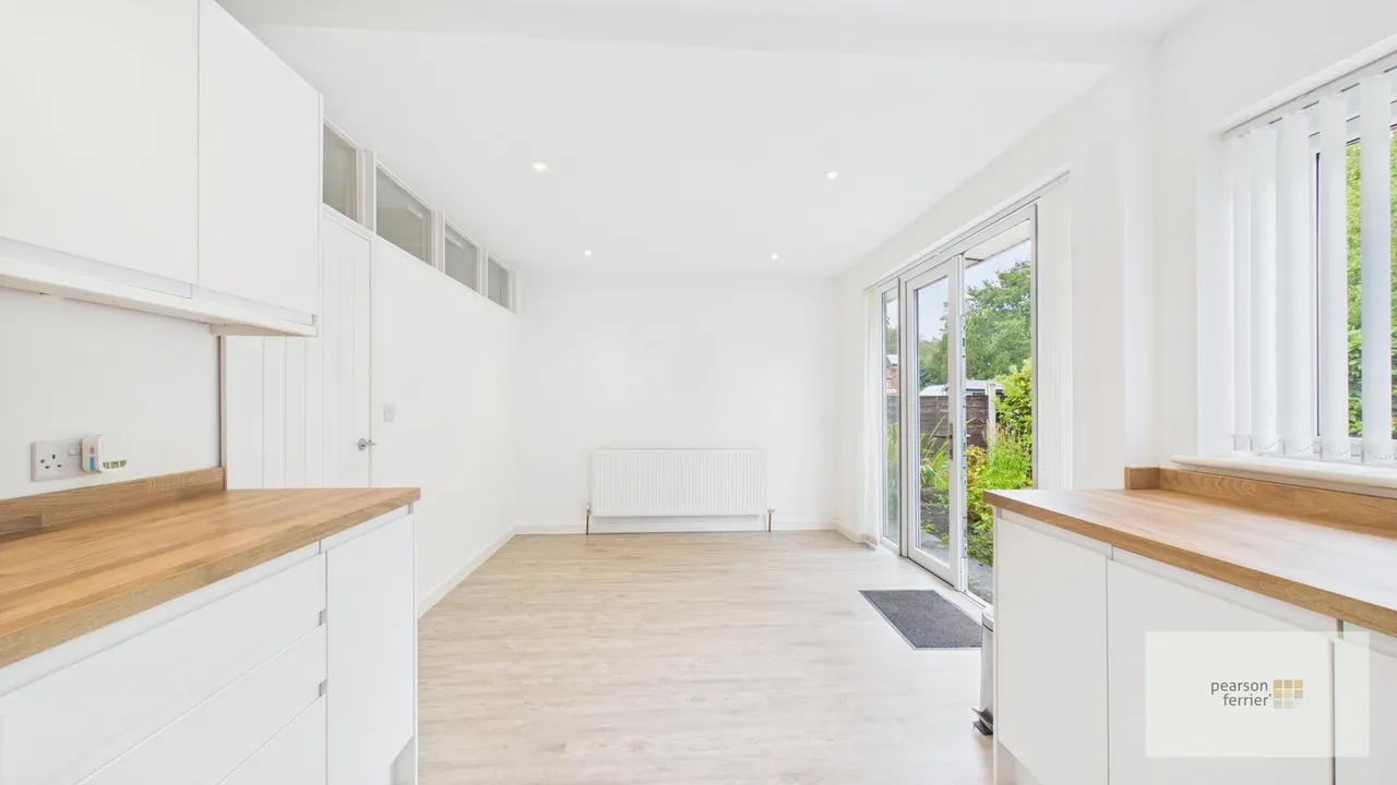 Sunnywood Drive, Tottington, Bury, BL8 3EN, photo 6