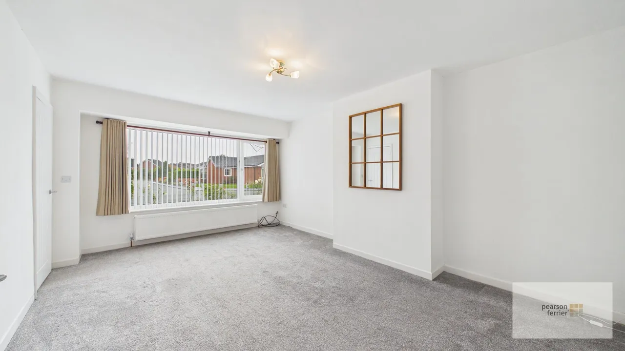 Sunnywood Drive, Tottington, Bury, BL8 3EN, photo 3