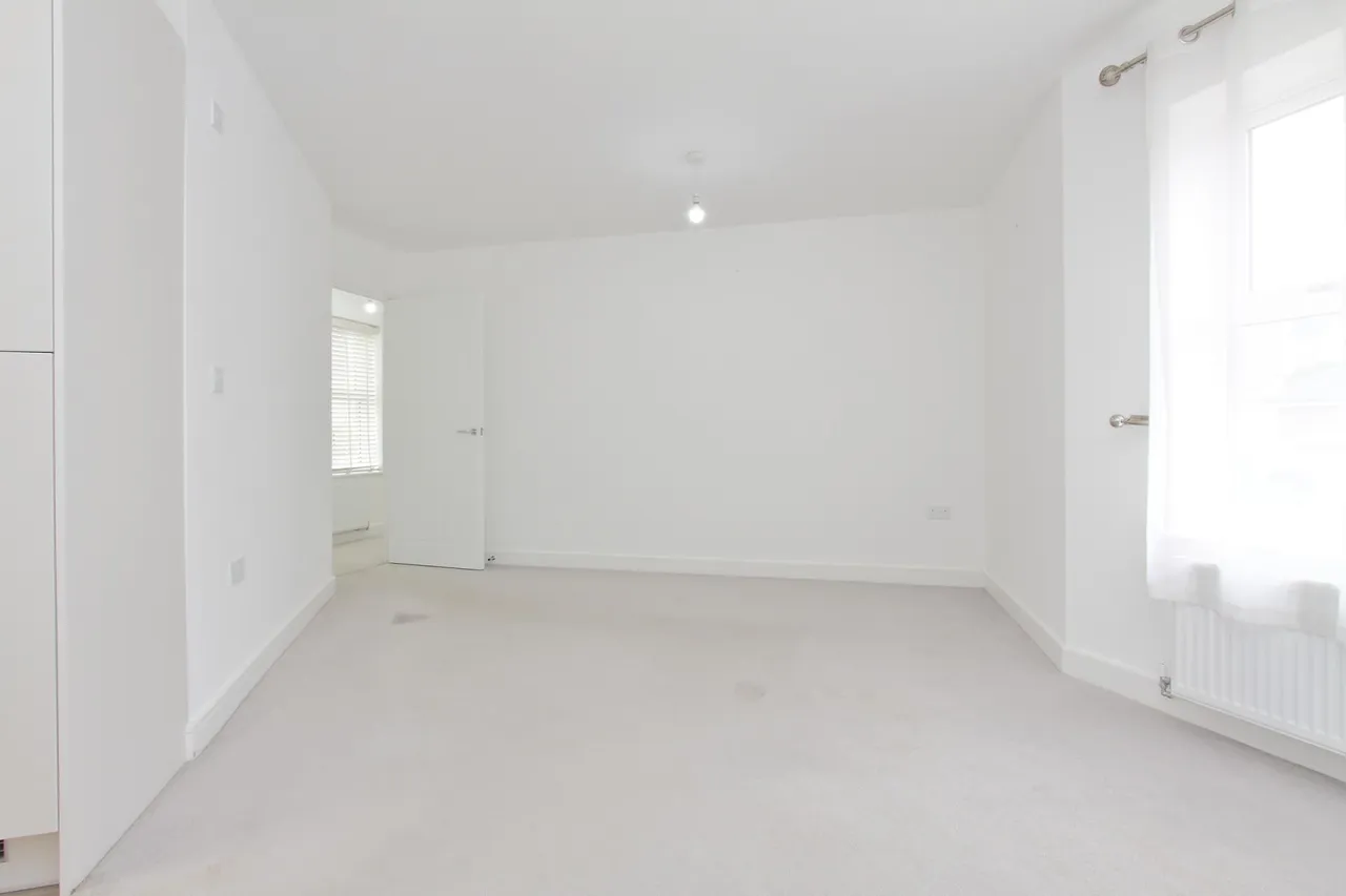 Draper Close, Augusta Park, Andover, SP11, photo 11
