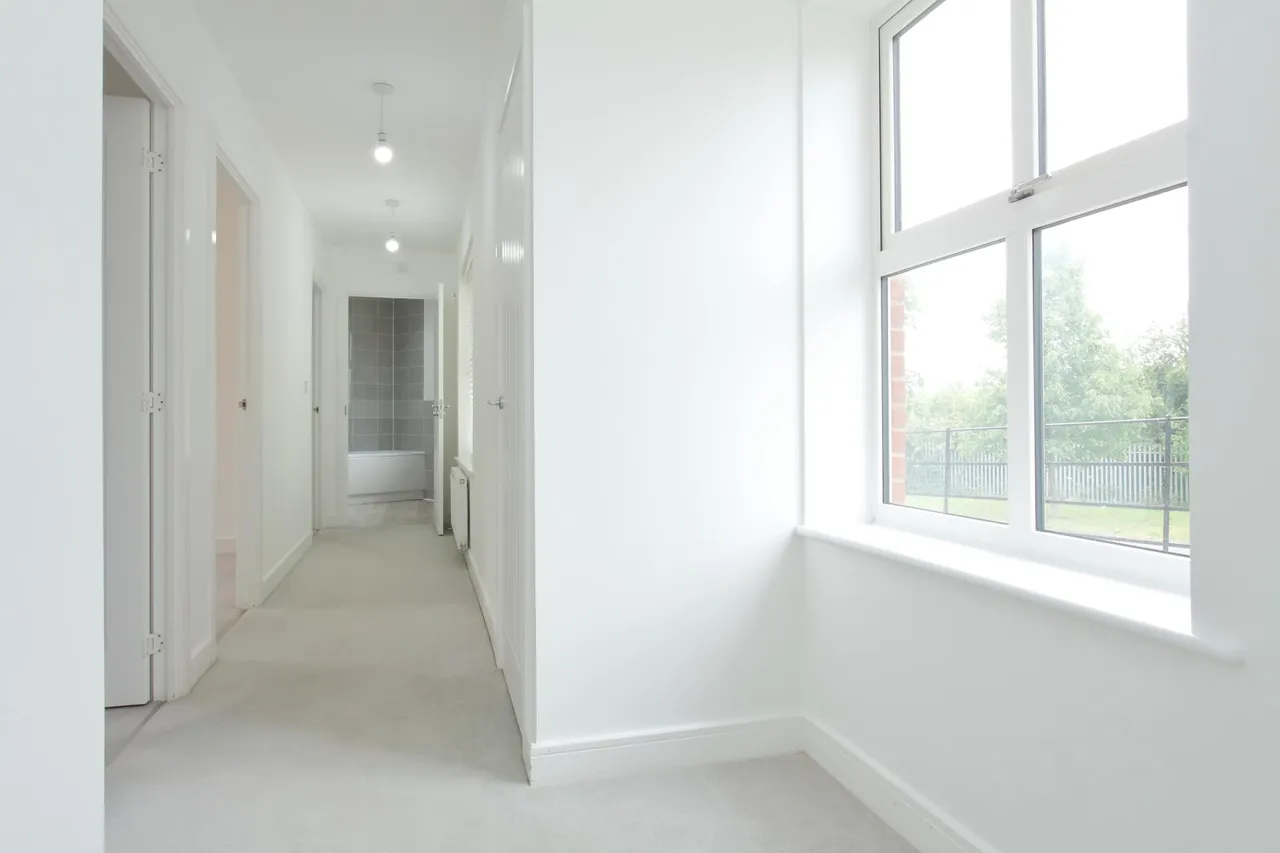 Draper Close, Augusta Park, Andover, SP11, photo 3