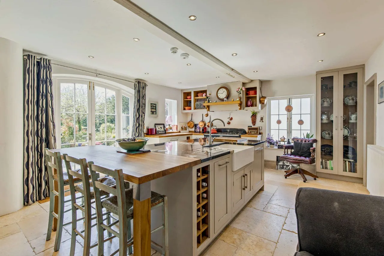 Manor Lane, Hollingbourne, Maidstone, Kent, ME17 1UN, photo 8