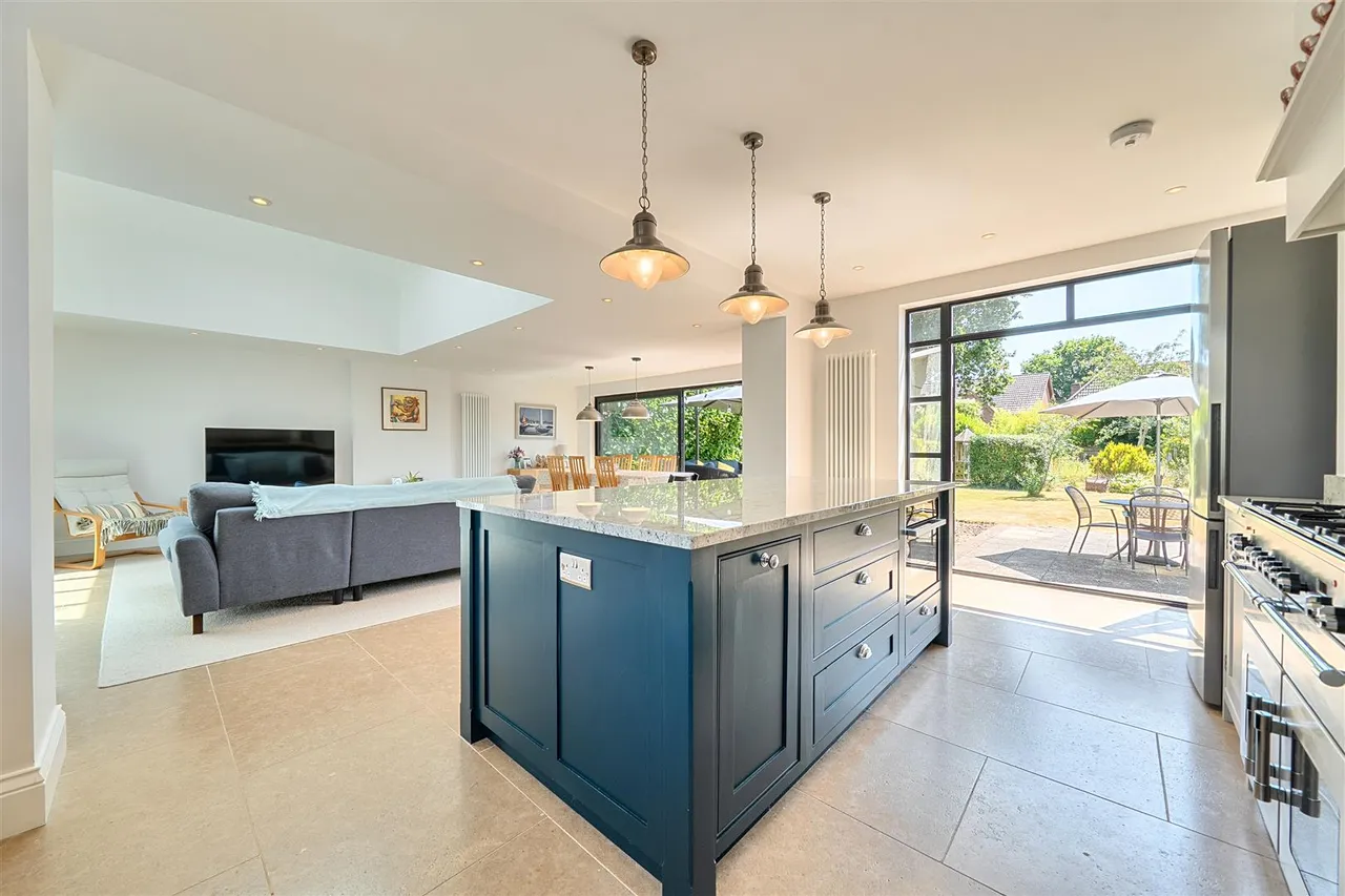 Sandringham Road, Fareham, photo 5