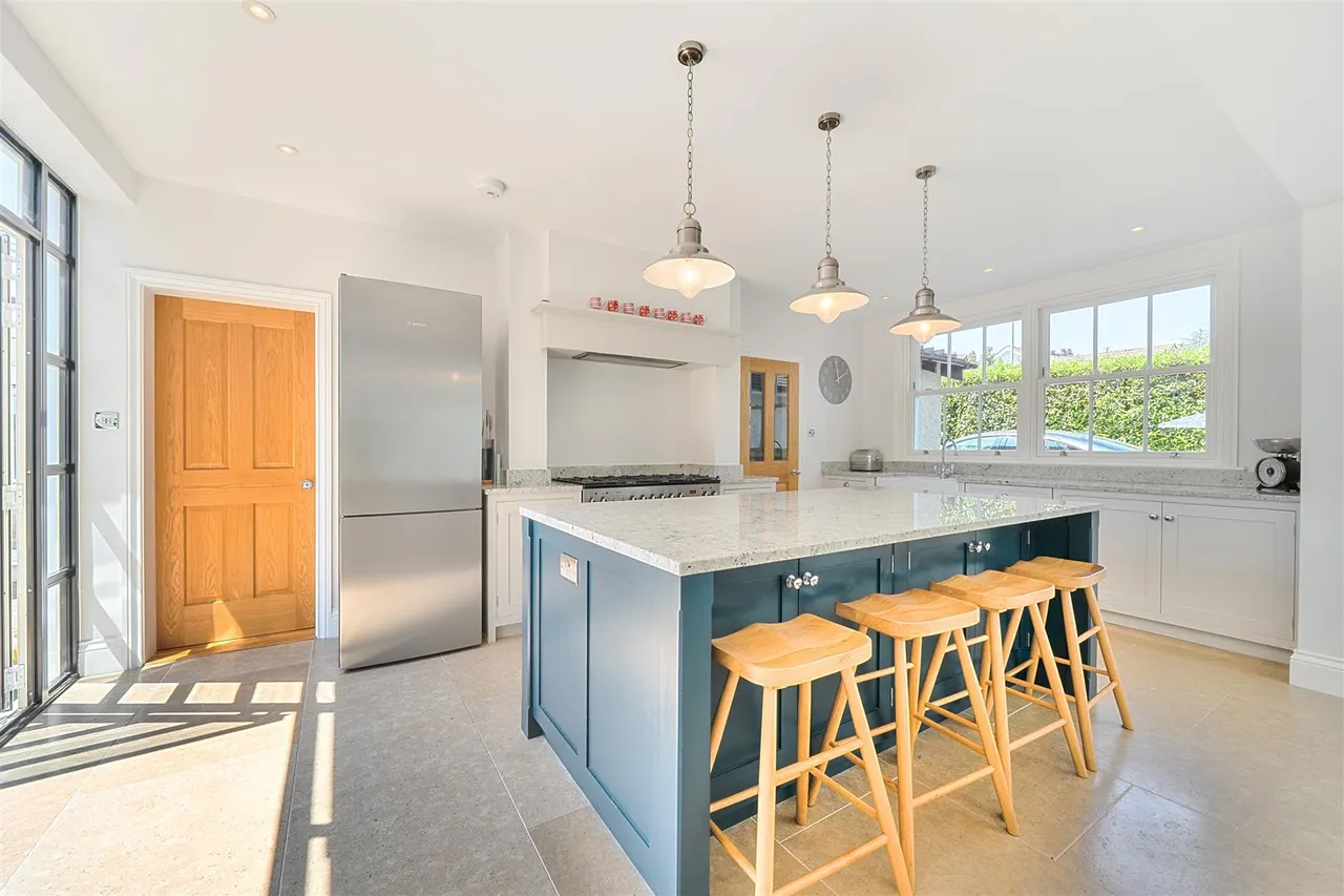 Sandringham Road, Fareham, photo 7