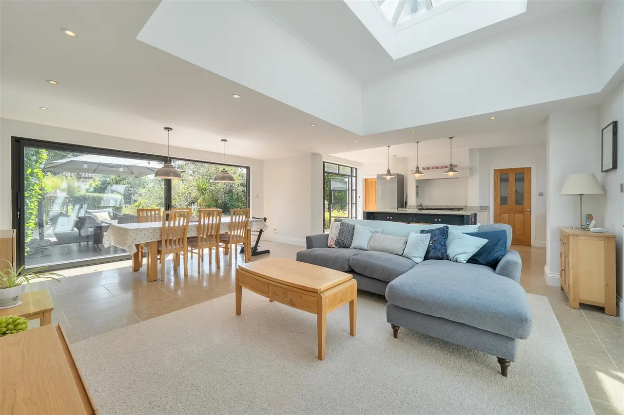 Sandringham Road, Fareham, photo 4