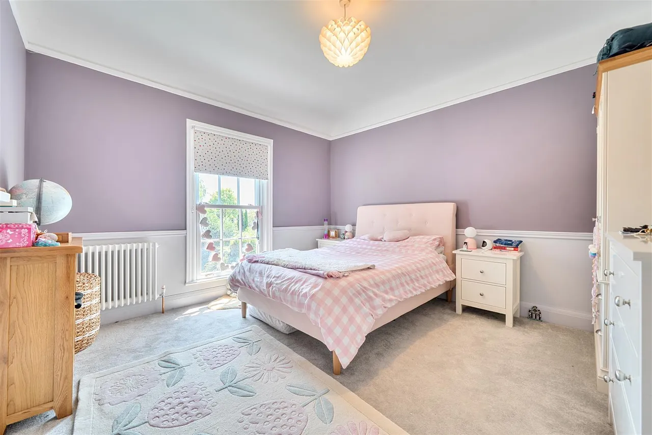 Sandringham Road, Fareham, photo 22