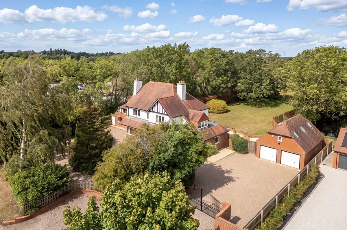 5 bed house for sale, Old Warwick Road, Lapworth, CV35