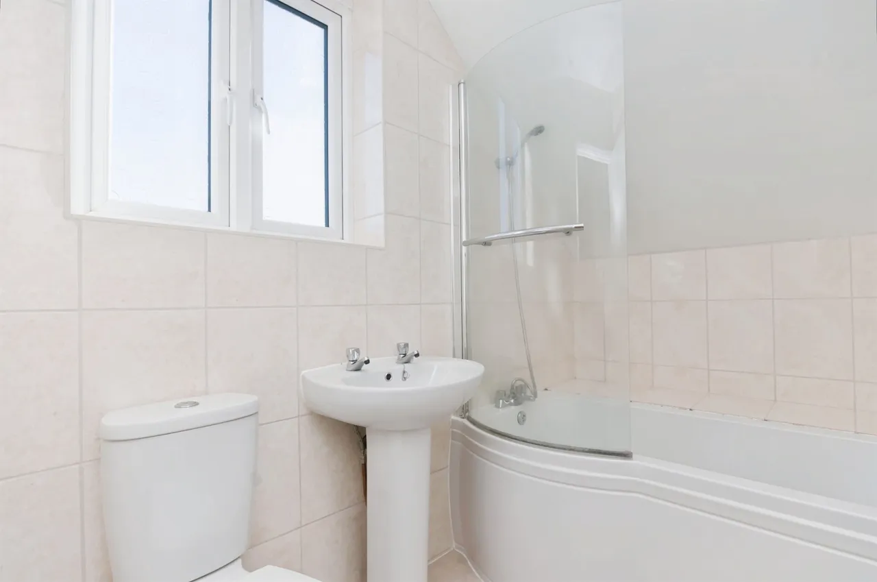 Greenleaf Gardens, Polegate, photo 8