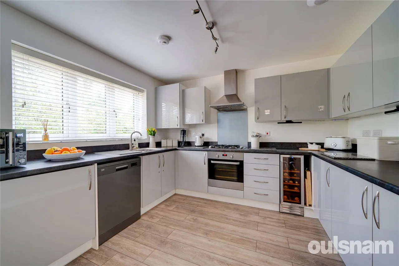 Garnett Drive, Fernhill Heath, Worcester, Worcestershire, WR3 8BZ, photo 5