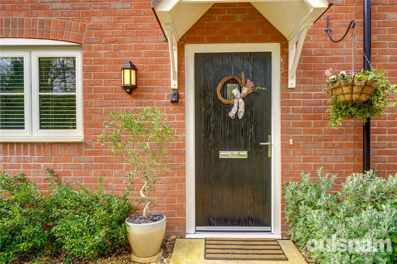 Garnett Drive, Fernhill Heath, Worcester, Worcestershire, WR3 8BZ, photo 2