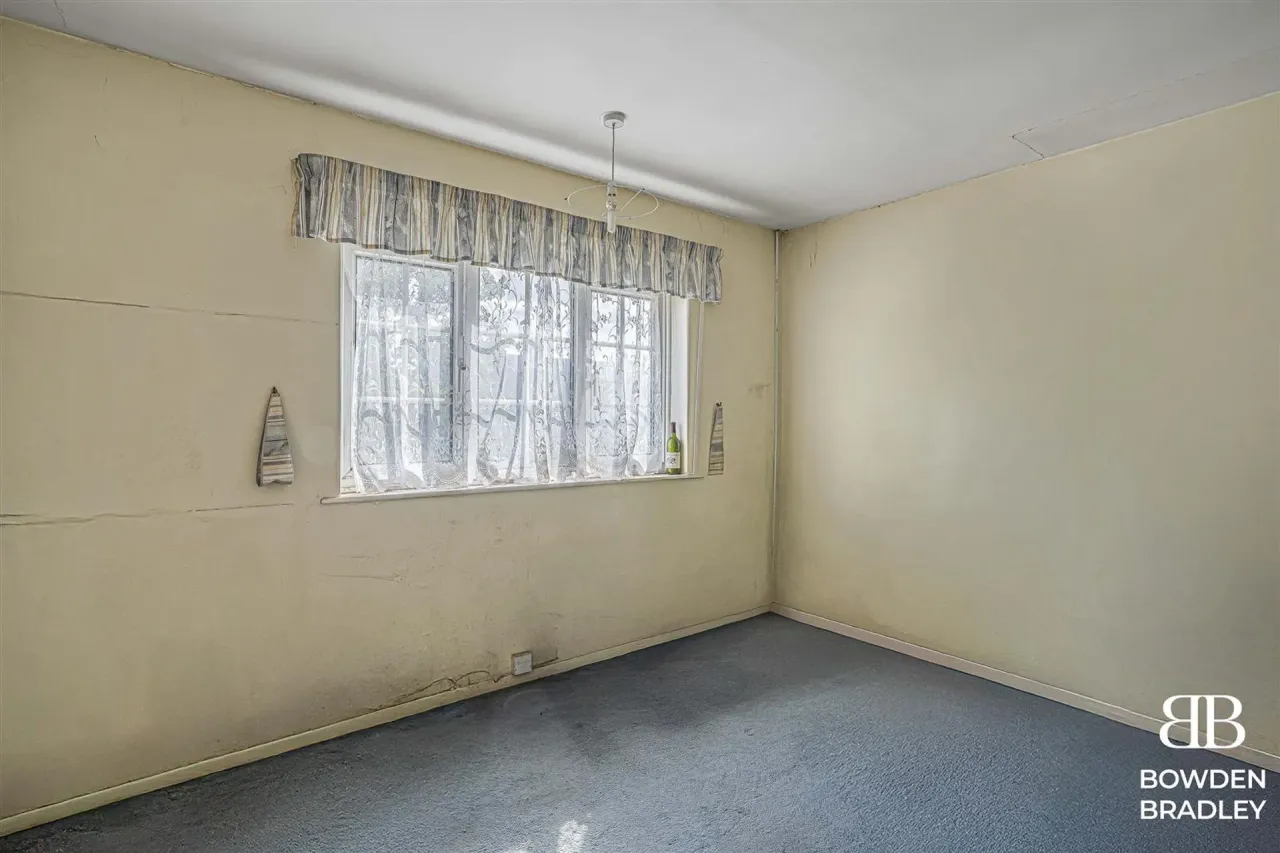 Theydon Grove, Woodford Green, IG8, photo 10