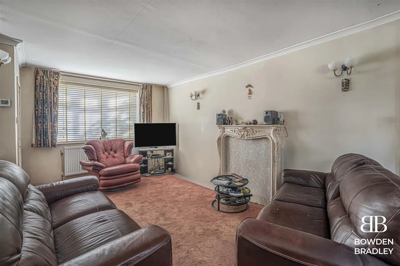 Theydon Grove, Woodford Green, IG8, photo 16