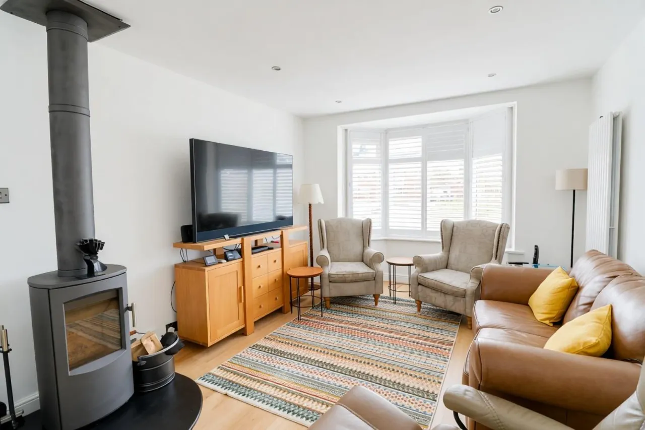 Hind Heath Road, Sandbach, photo 2