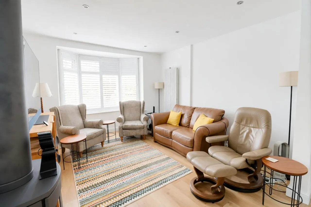 Hind Heath Road, Sandbach, photo 4